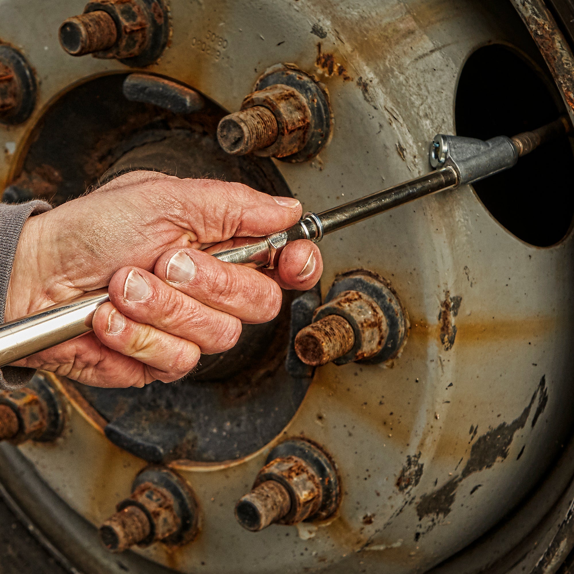 Straight Foot Dual-Head Chuck Service Gauge (Single Retail Pack) S-986W