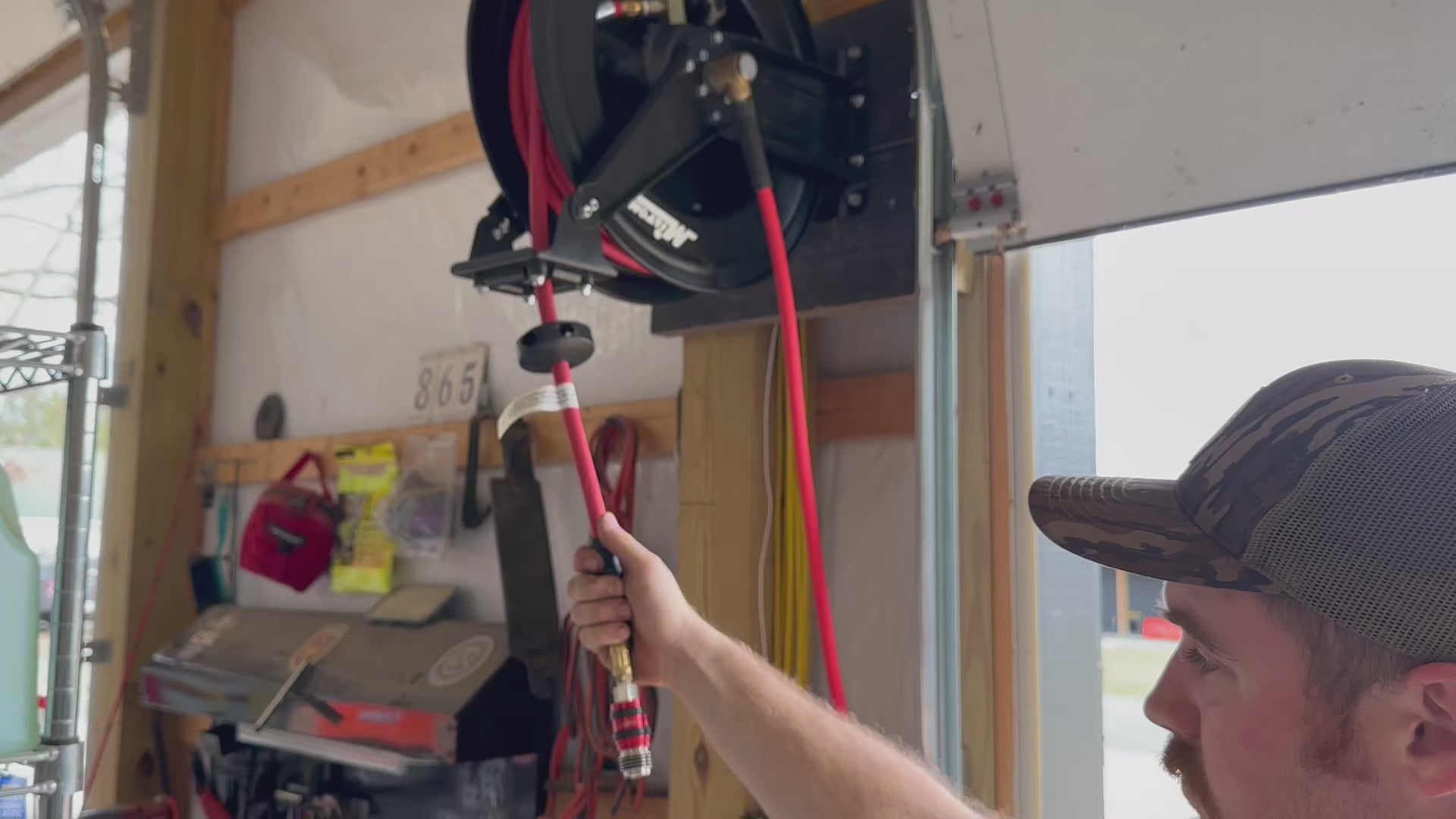 Steel Dual Arm Auto-Retractable Hose Reel, 1/2